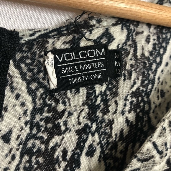 Volcom Black & White Printed V-Neck Long Sleeve Romper M - Picture 7 of 9